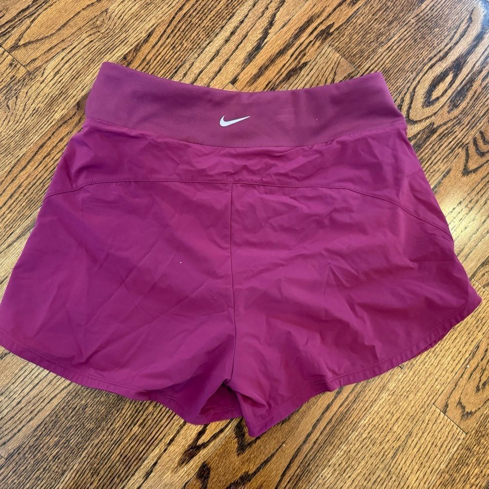 New NIKE Athletic High Rise Running Shorts Fuchsia Purple Women’s M